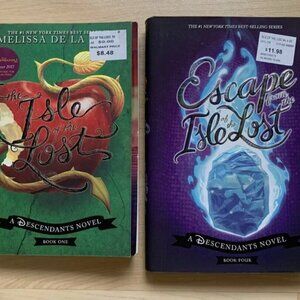 Disney 1& 4 Descendants Escape from the Isle of the Lost Hardcover Set Novels